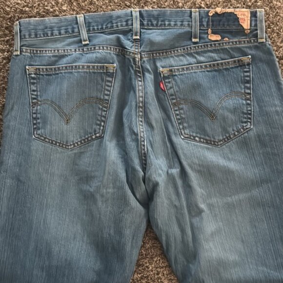 Levi's 527 38 x 32 Light Wash Low Bootcut Jeans - Picture 6 of 10